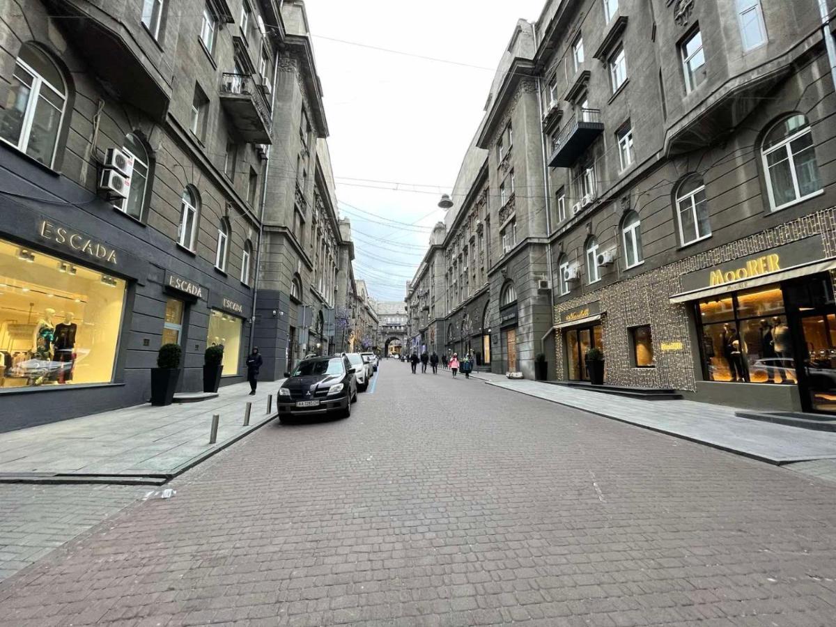 Amazing Passage Apartments Kyiv Exterior photo
